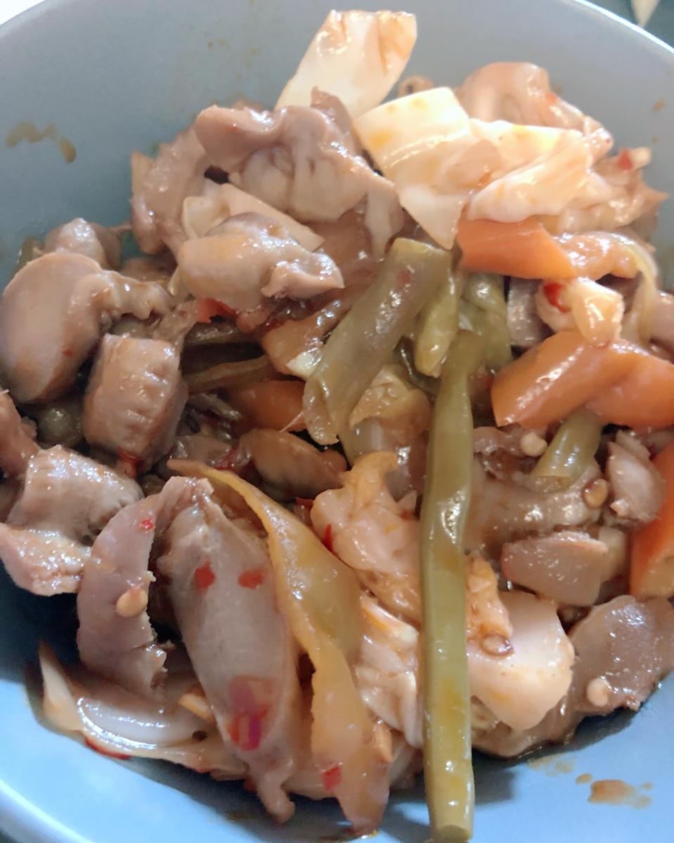 酸辣炒鸡胗
