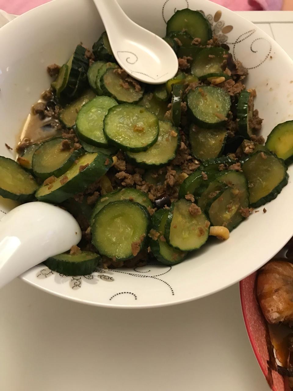 脆皮黄瓜炒肉末
