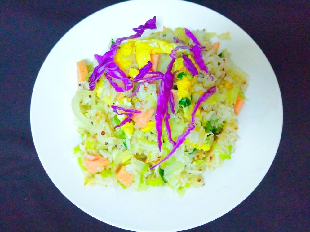 食材丰富的炒藜麦饭的做法