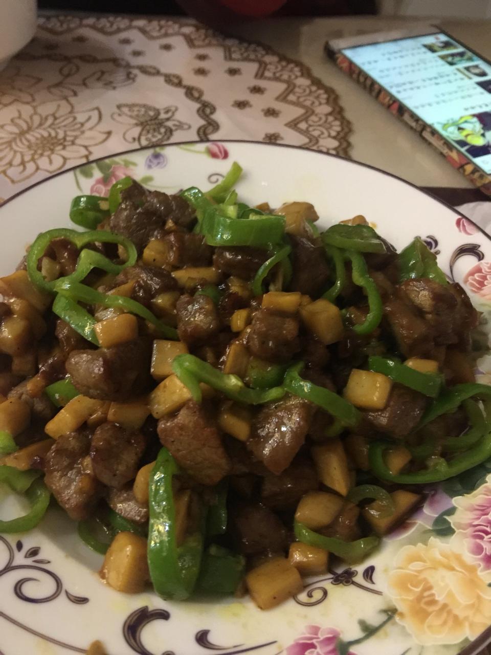 黑椒杏鲍菇牛肉粒