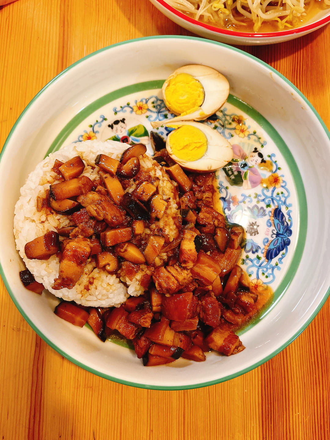 好吃到停不下来的卤肉饭