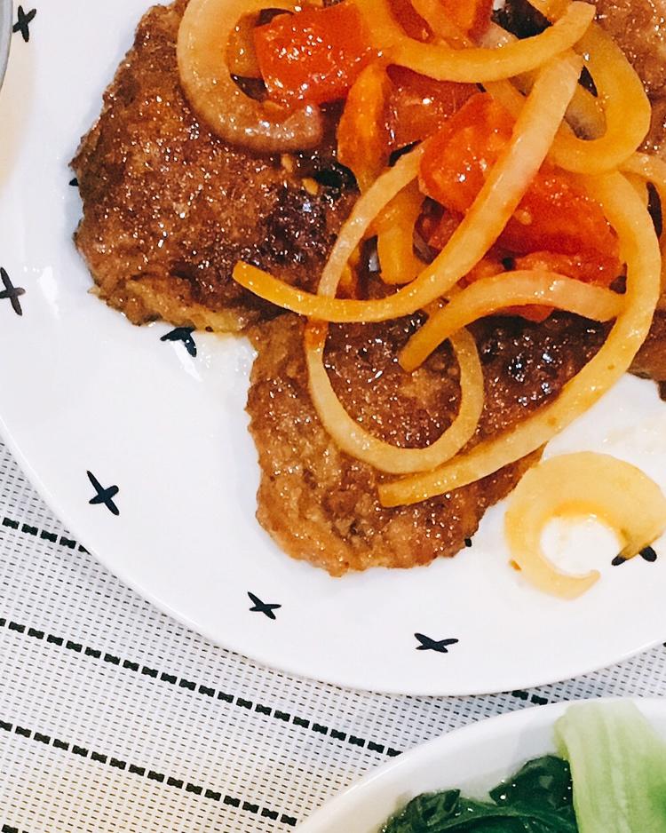 煎猪扒（超简单）和其他的猪扒在这食谱的最下面