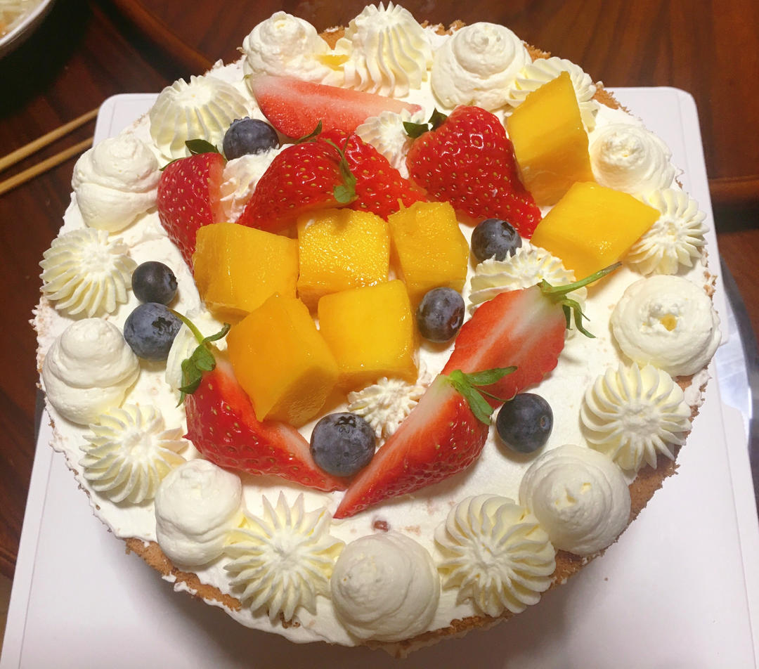 【视频食谱】超级详细圆模戚风教程