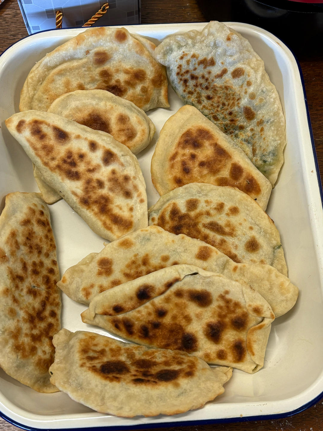 ㊙️烫面韭菜盒子 凉了也不硬 附包成完美半圆的细节视频