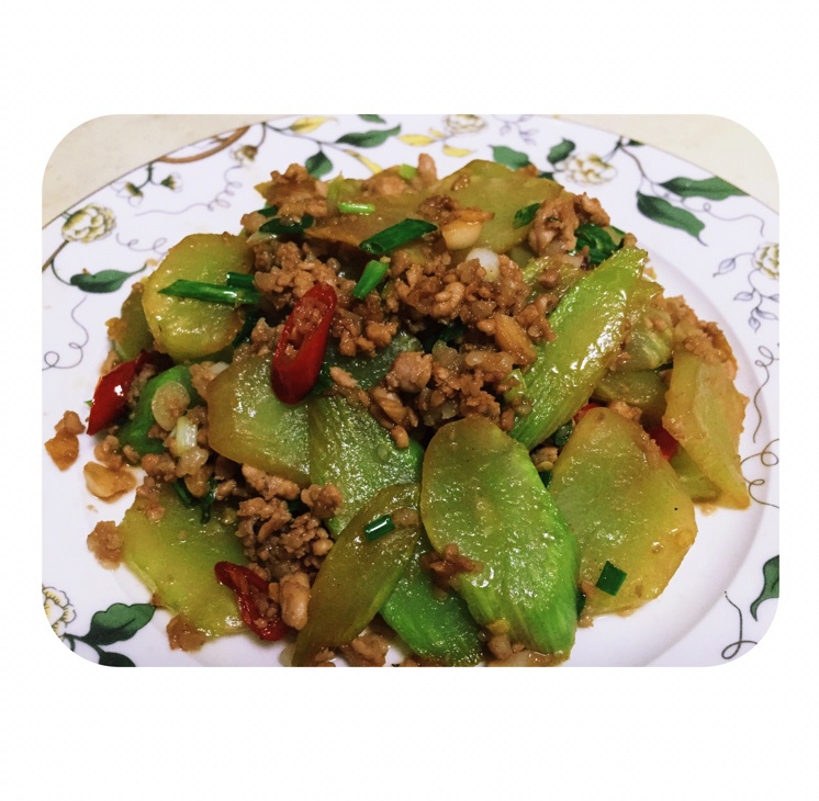莴笋炒肉