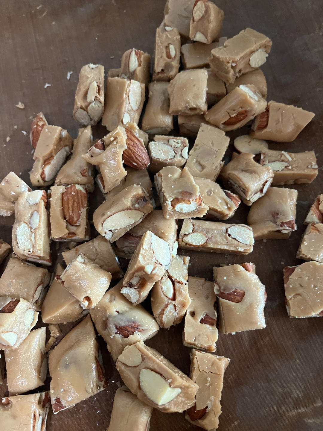 焦糖海盐杏仁太妃糖