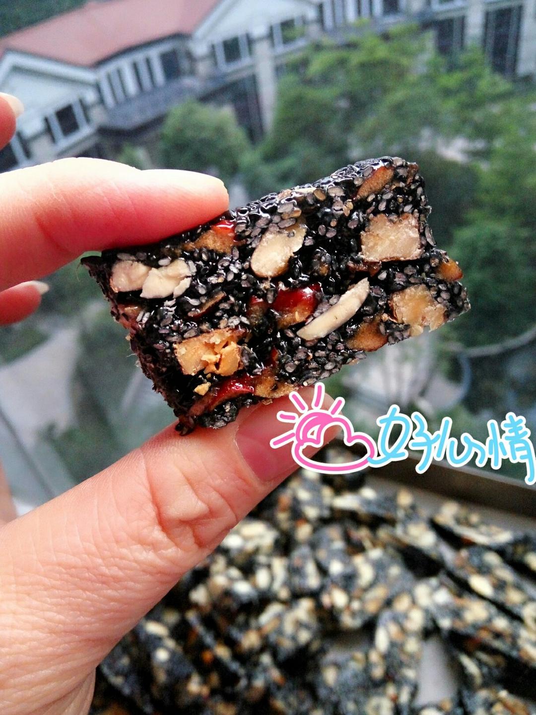 枸杞核桃花生黑芝麻片
