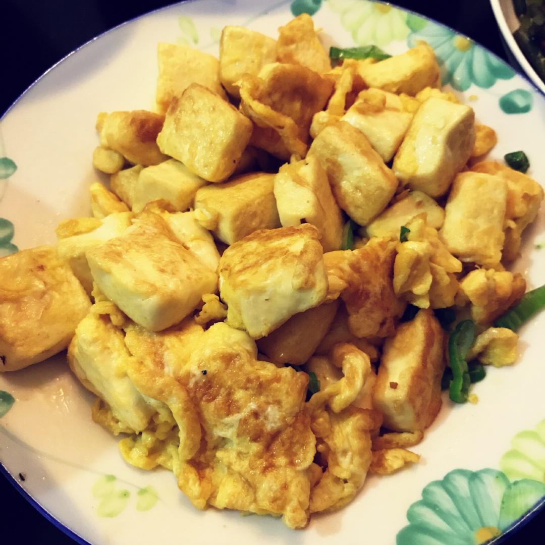 私奔伍月做的鸡蛋炒豆腐