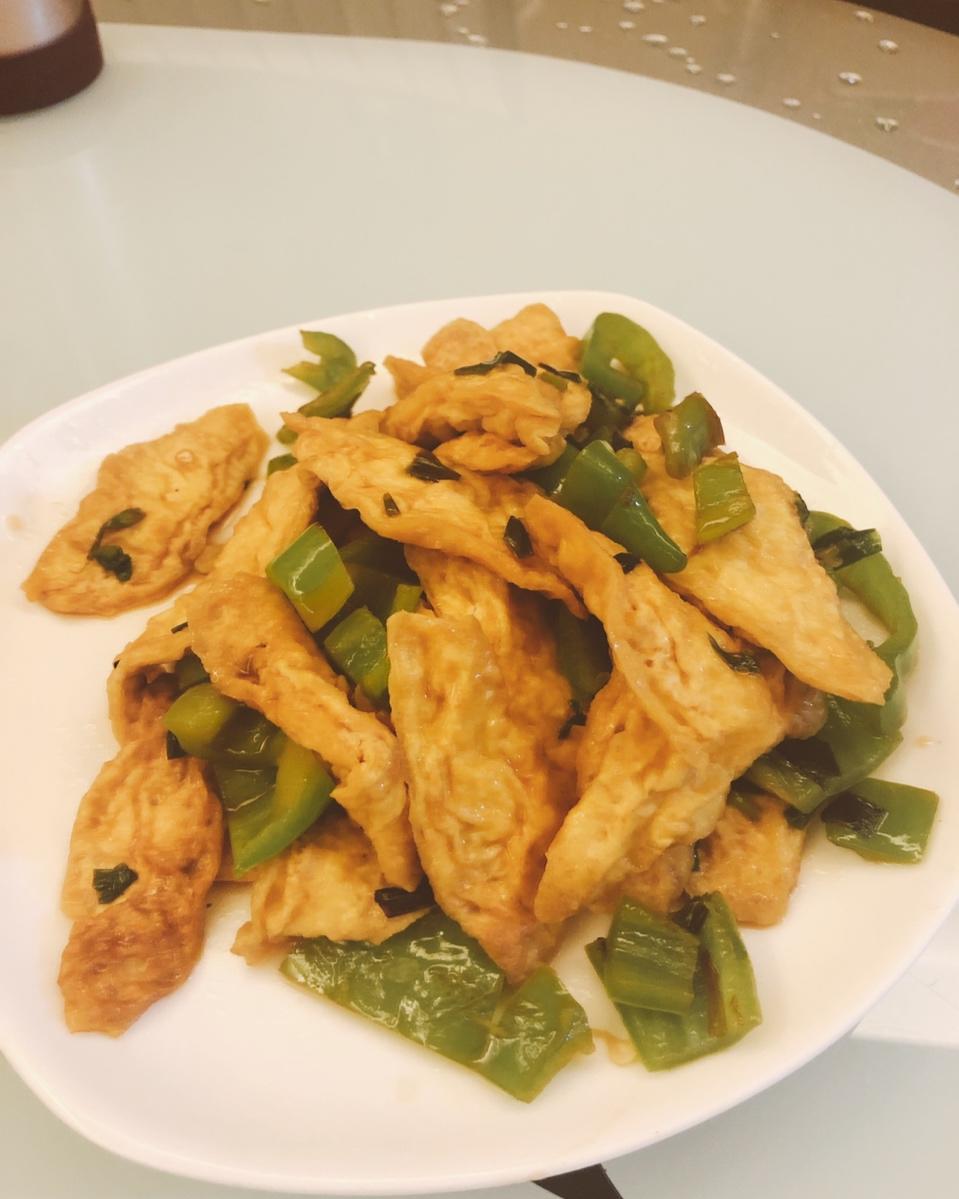 青椒炒油豆腐