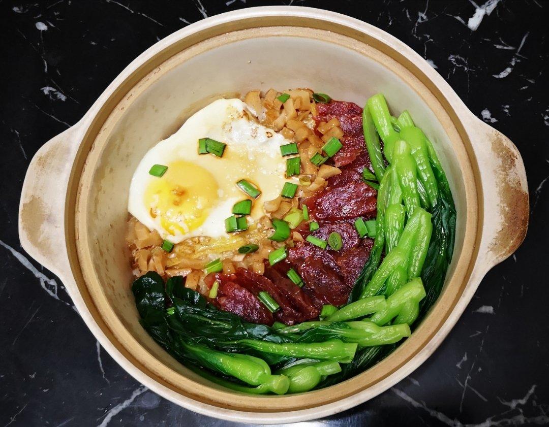 香肠煲仔饭