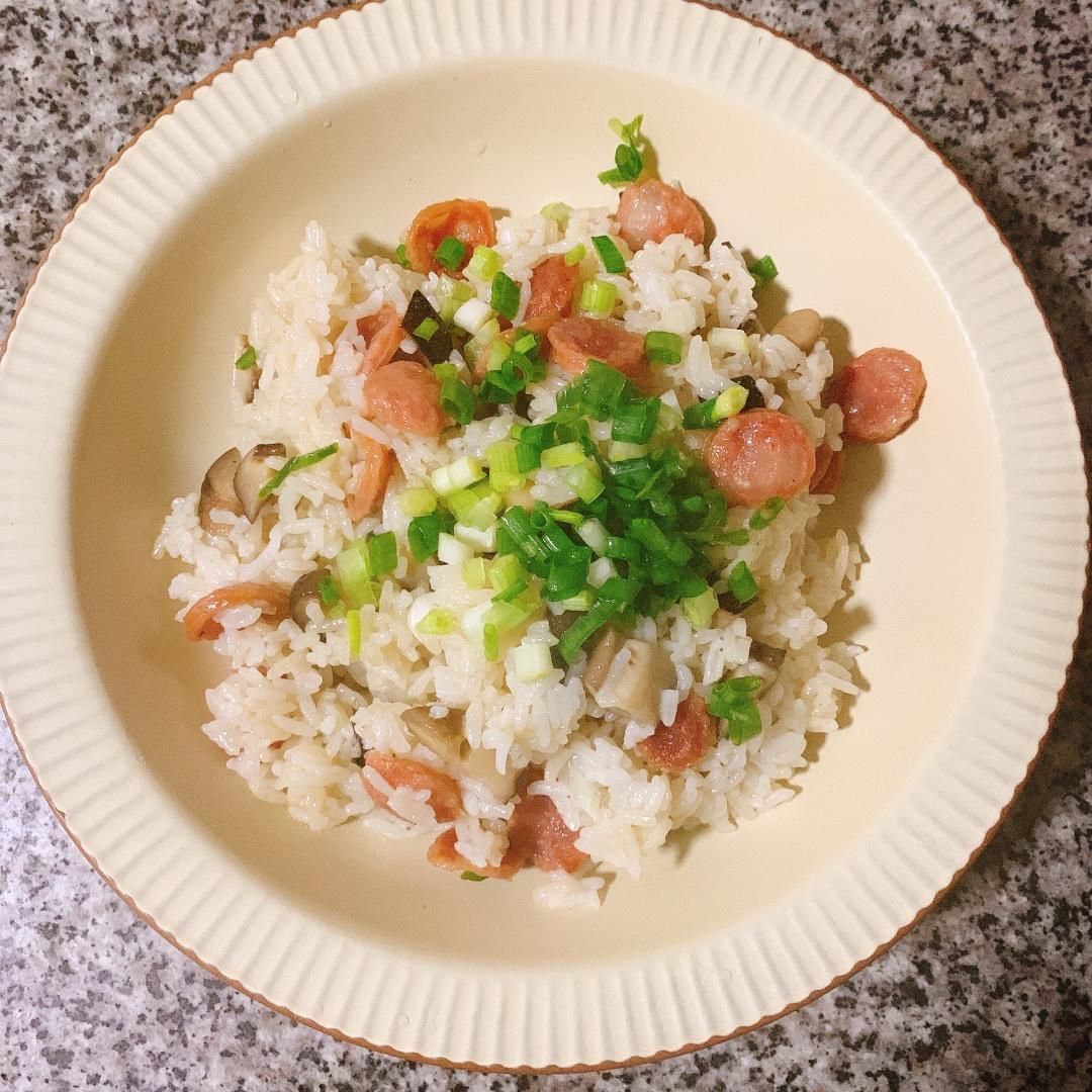 电饭锅版香菇腊肠饭