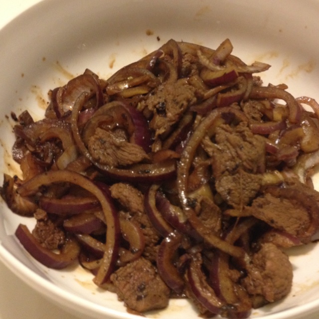 洋葱炒牛肉