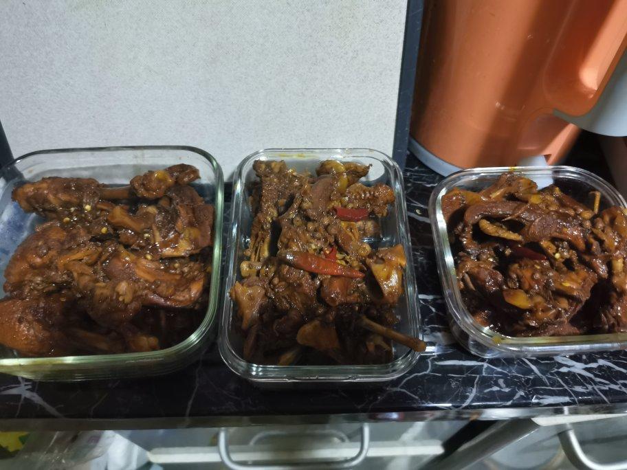 周黑鸭版鸭锁骨