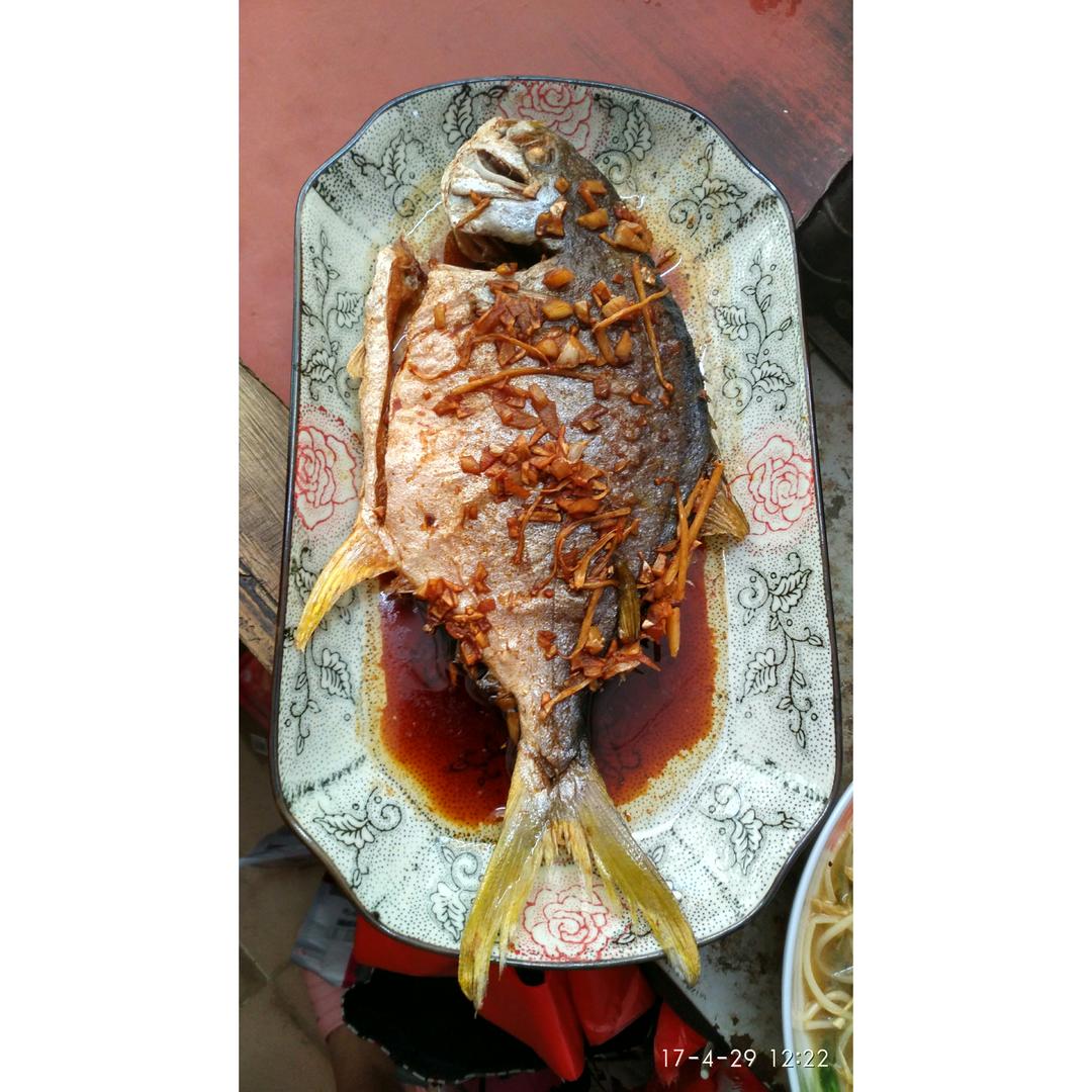 干烧金鲳鱼
