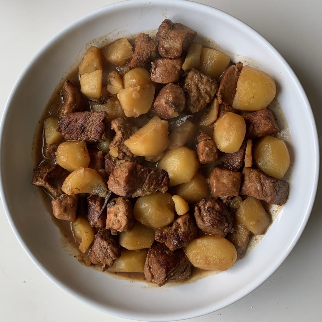 堂妈小厨——小土豆红烧肉