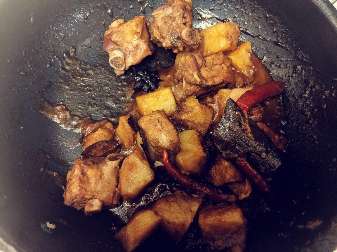 土豆炖排骨