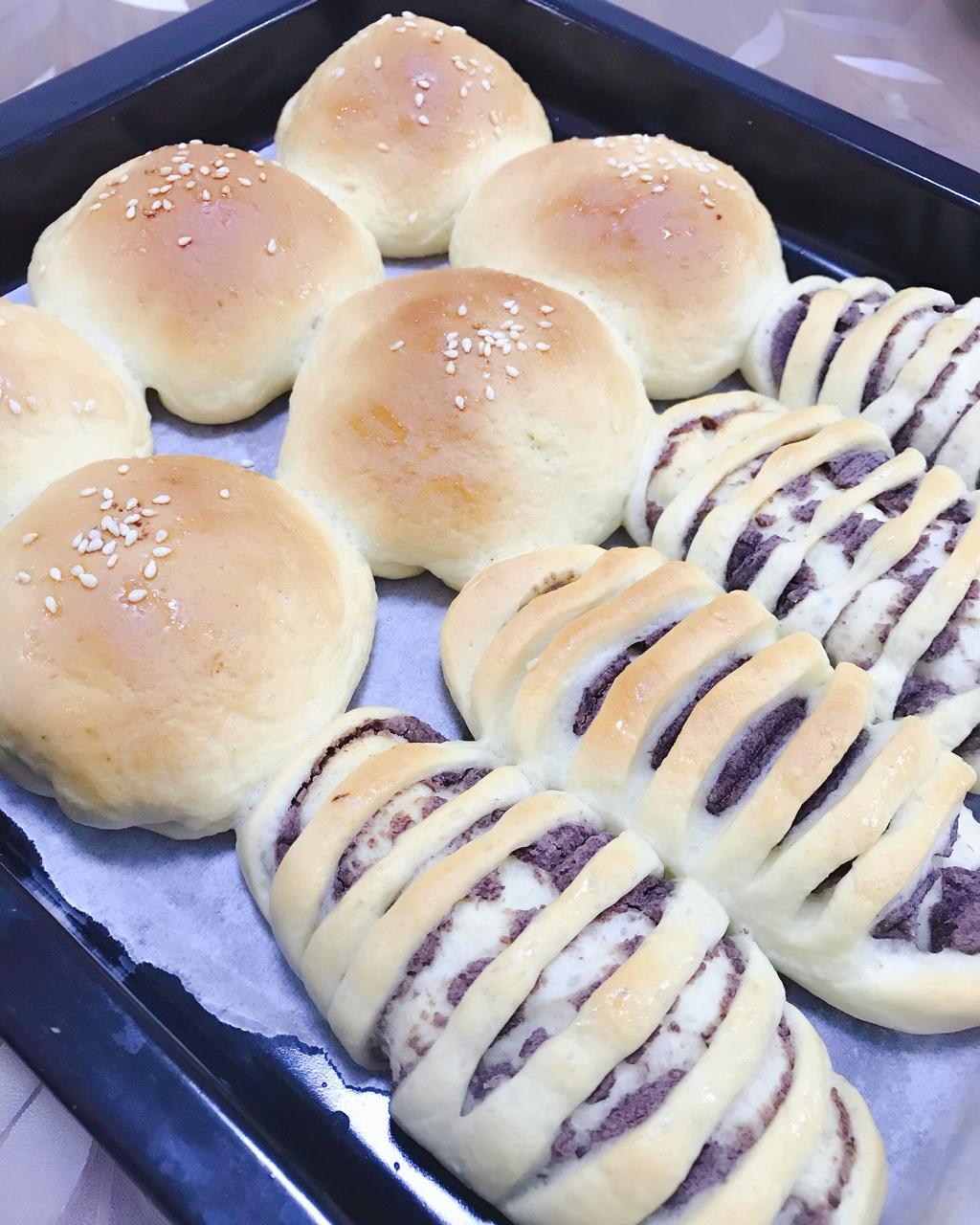 黄油面包卷