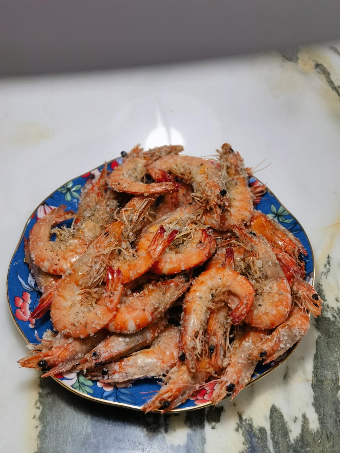 超级鲜美的盐焗虾的做法