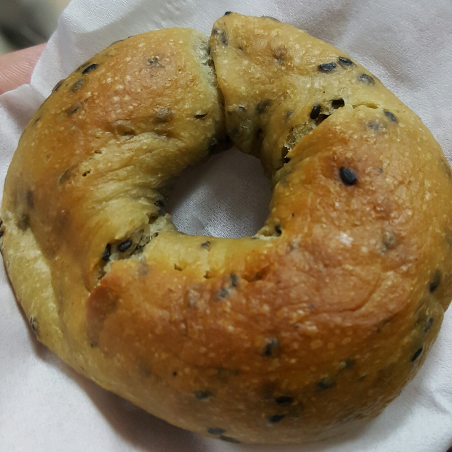 黑芝麻全麦贝果