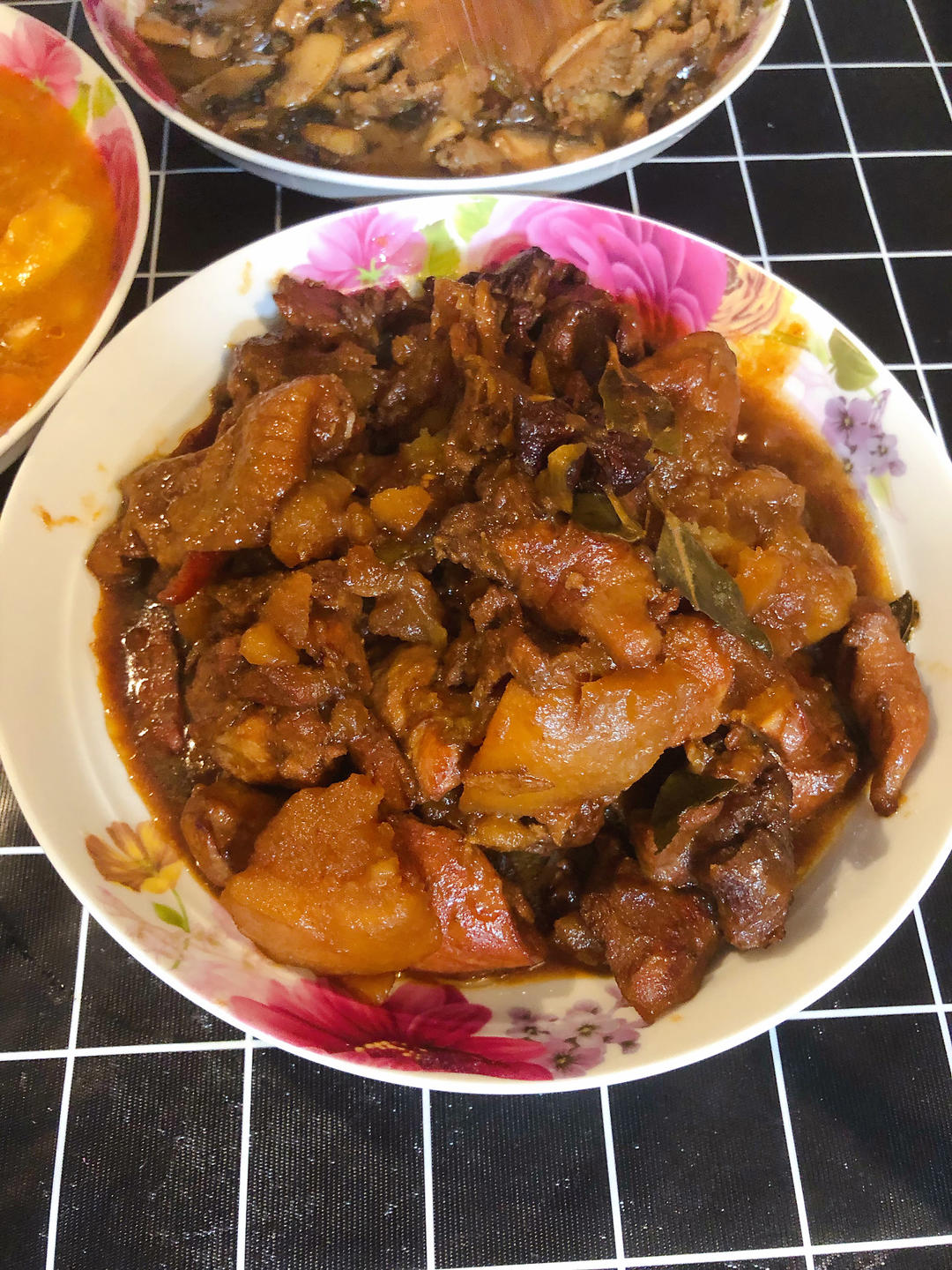 鸡腿炖土豆 上桌秒空盘 汤都喝干了！
