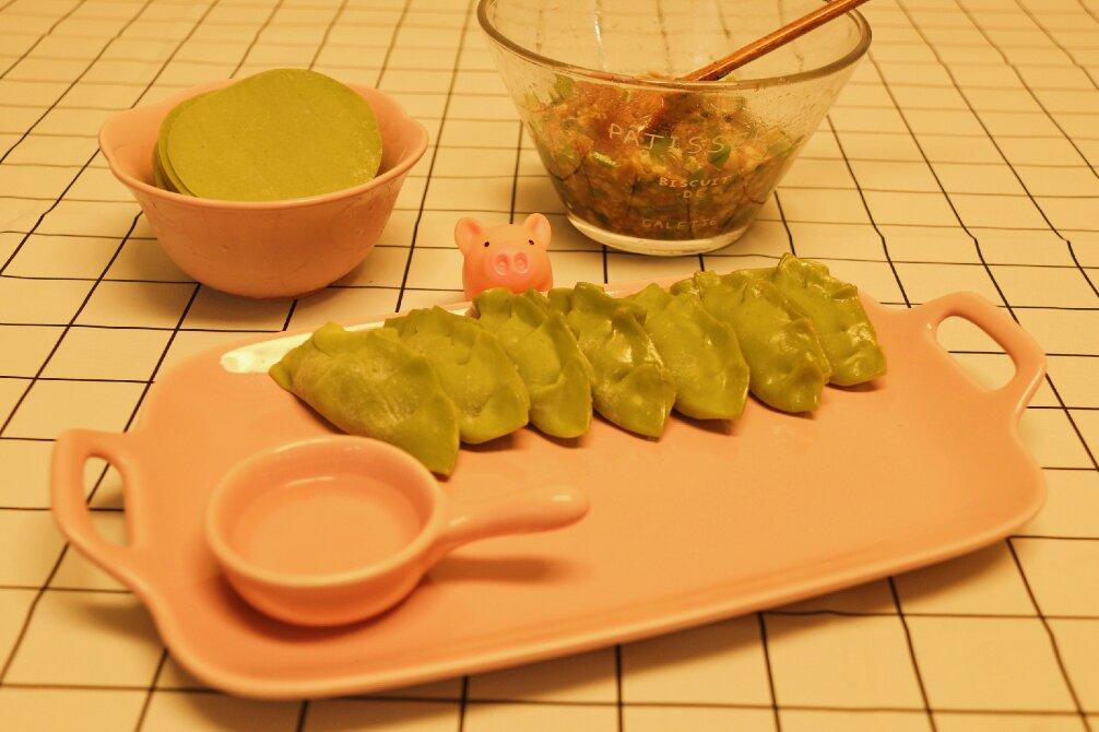 韭菜肉陷饺子