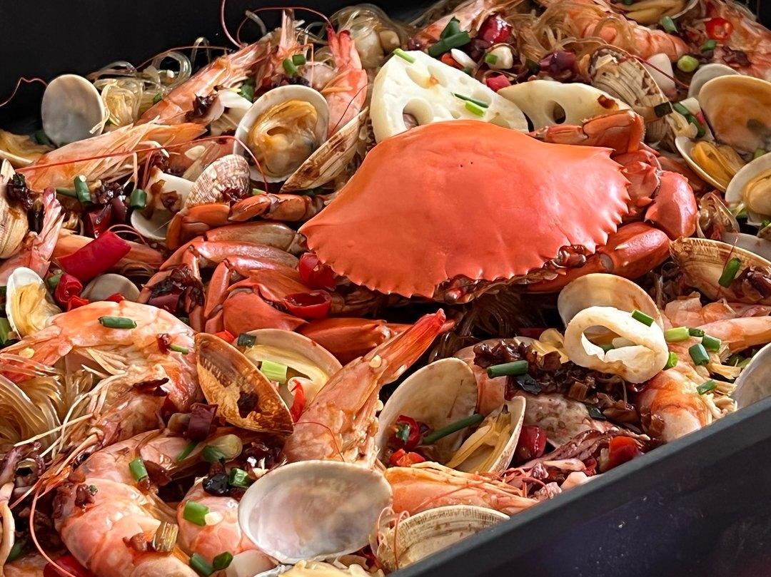 花甲海鲜粉丝锅|马克西姆巴斯克多功能锅的做法