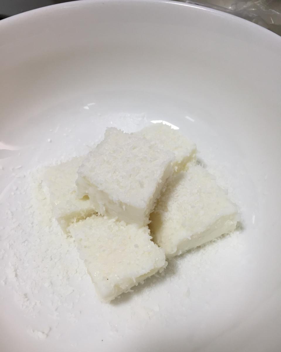 （只需4种材料)牛奶小方