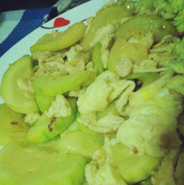 西葫芦（角瓜）炒鸡蛋