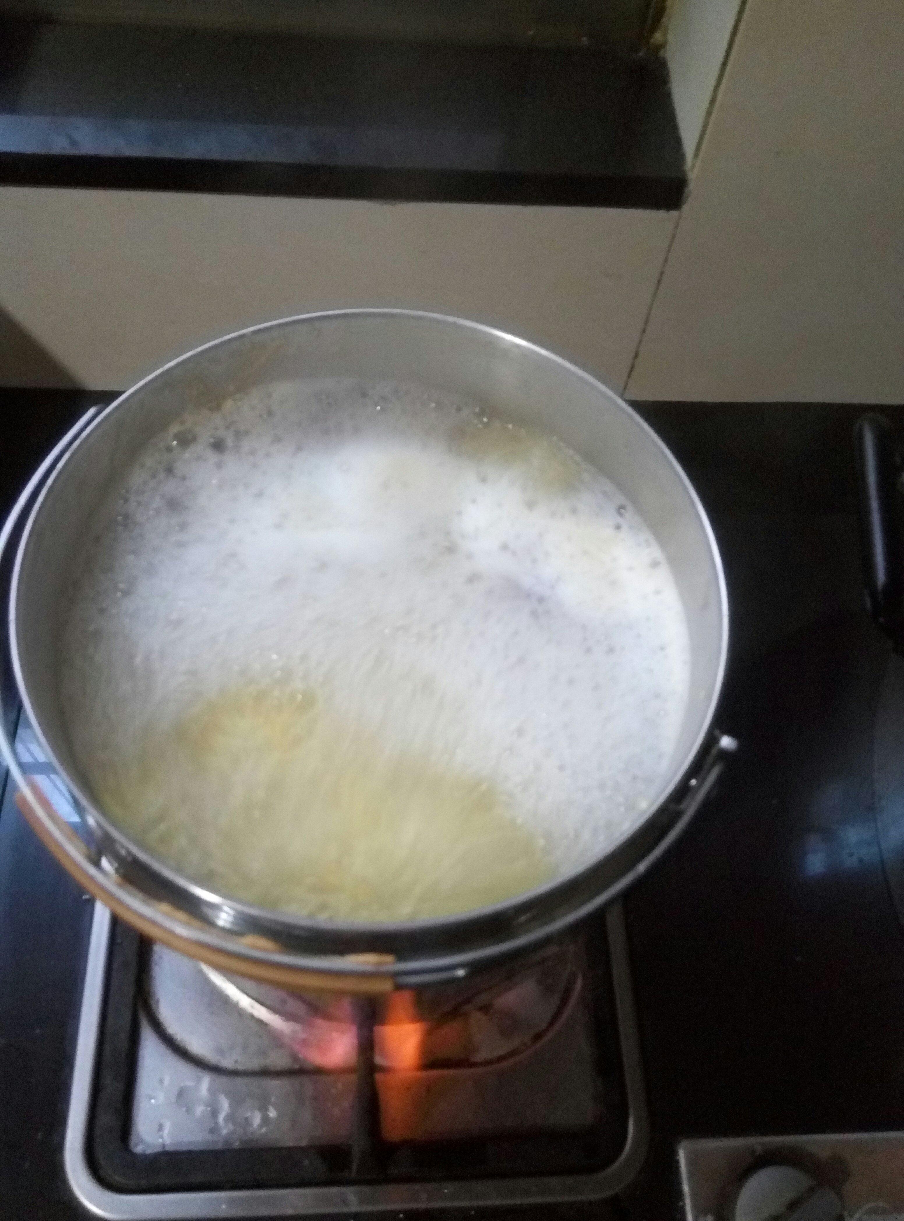 桑叶小米粥的做法 步骤2