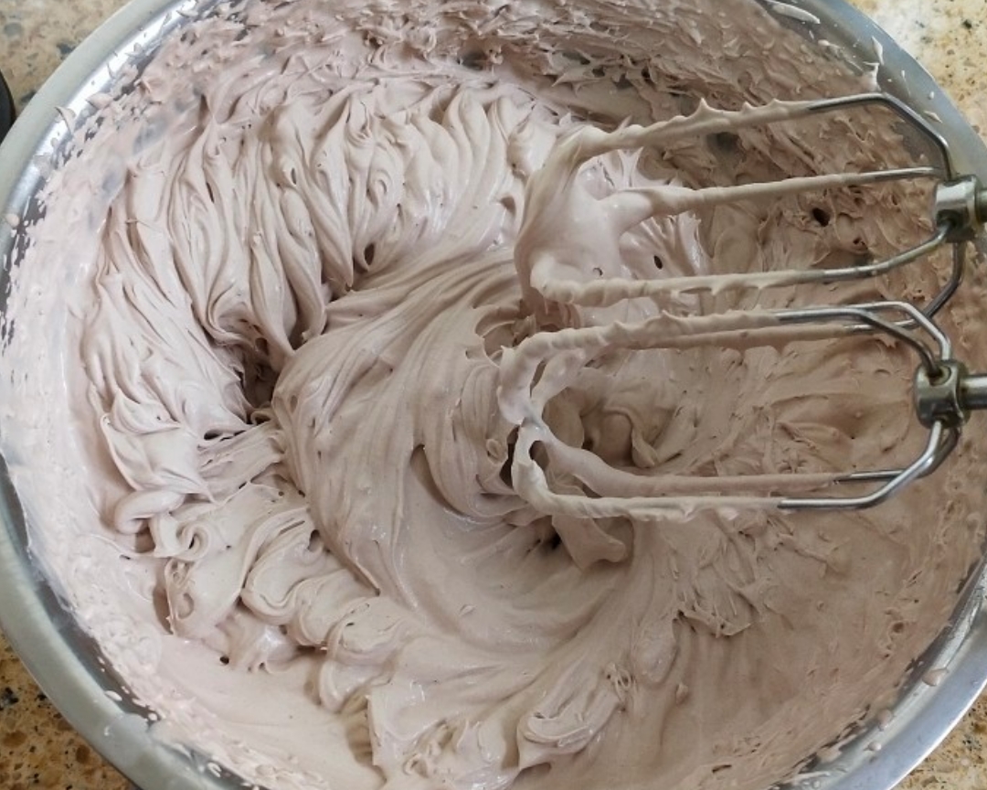 巧克力奶油打发裱花最稳定的做法