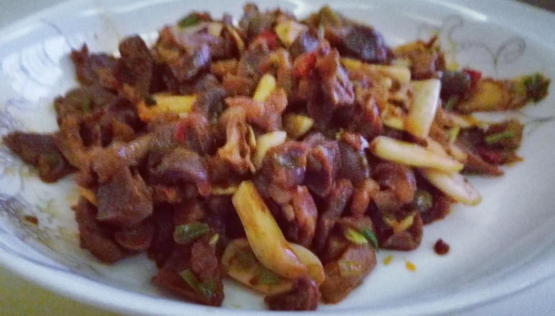 辣椒酸豆角炒鸭杂