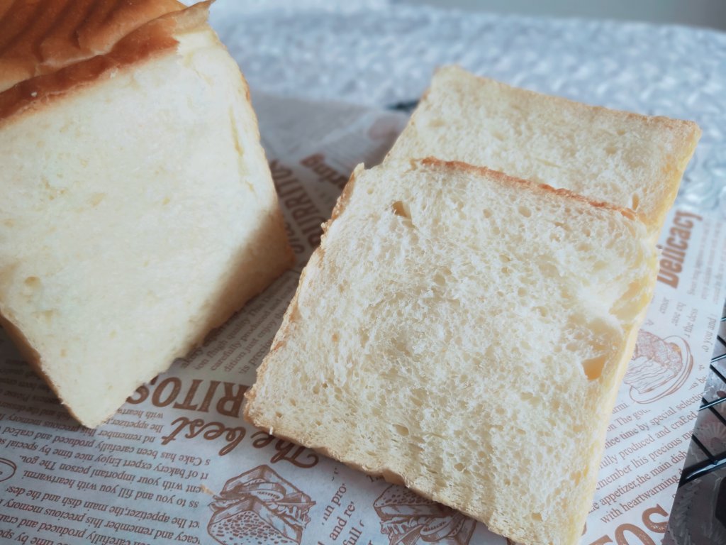 可以拉丝的超级软奶香吐司面包