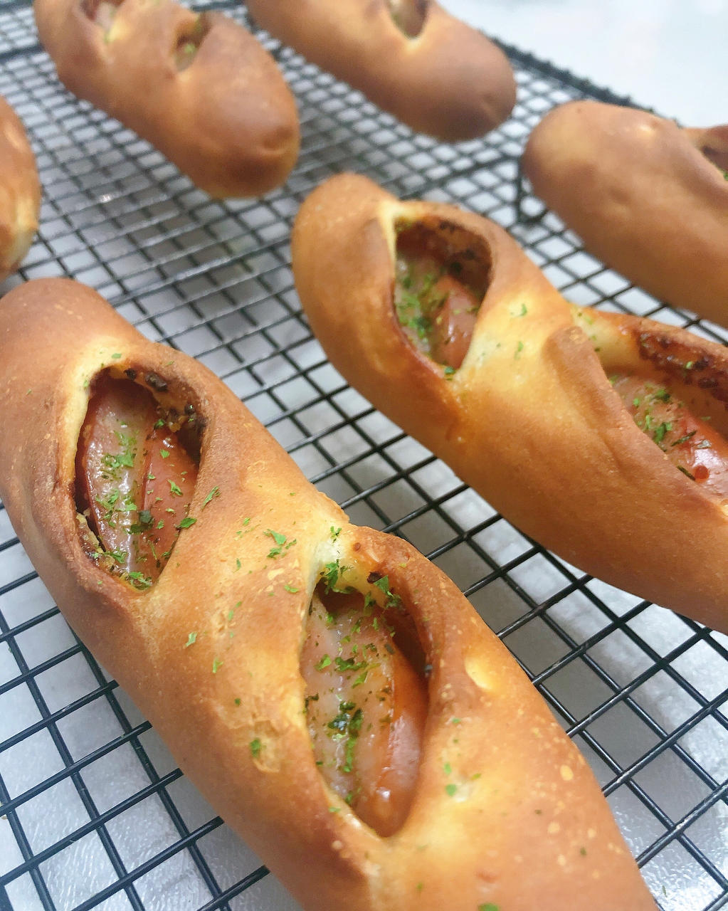爆汁德式香肠面包｜大口吃肉肉｜发酵时间短｜快手好吃｜无需手套膜｜可做无油无糖