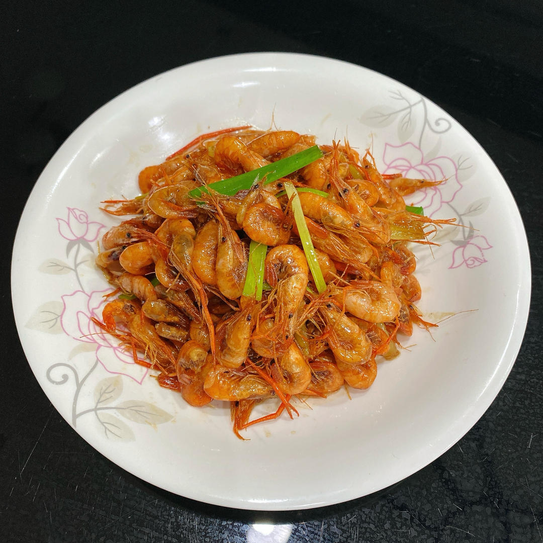 油爆小河虾(上海本帮菜)
