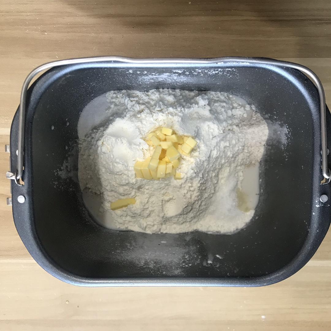 纯奶手撕吐司的做法 步骤1