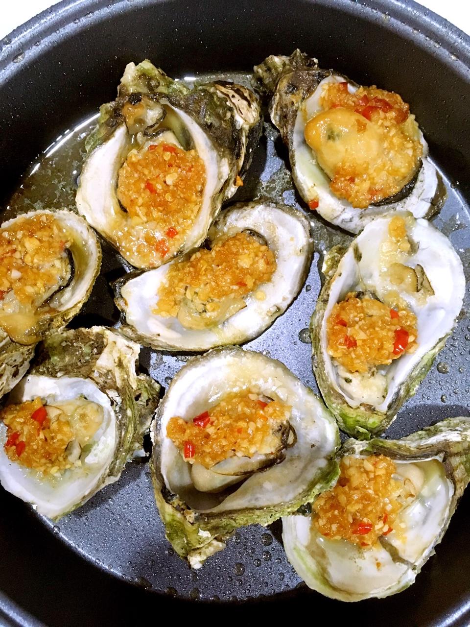 【曼食慢语】蒜蓉烤生蚝