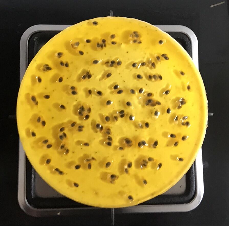 Bakingpie-集百种香味的水果-百香果慕斯