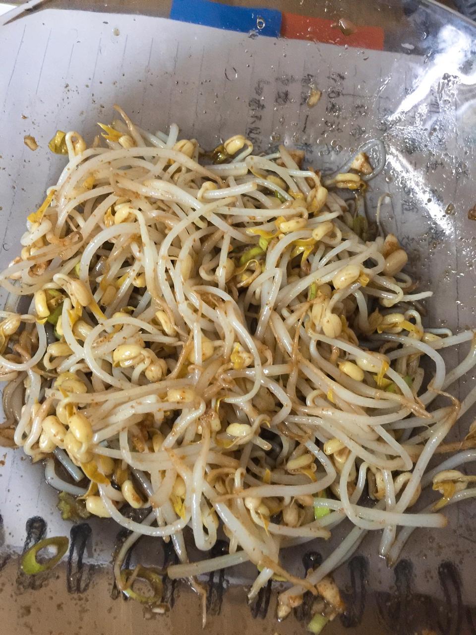 凉拌豆芽