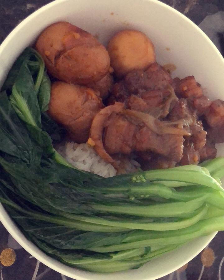 红烧肉卤蛋