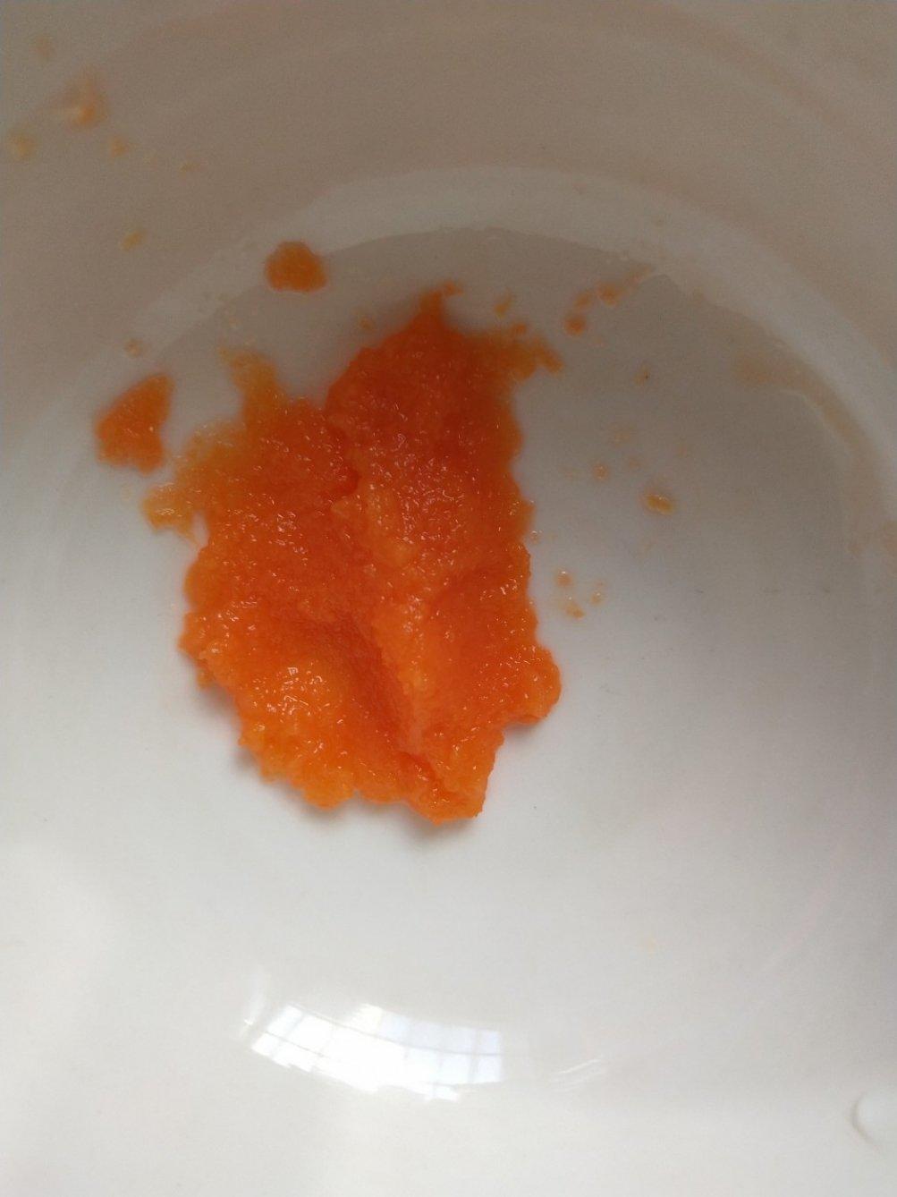 宝宝六个月辅食之苹果泥