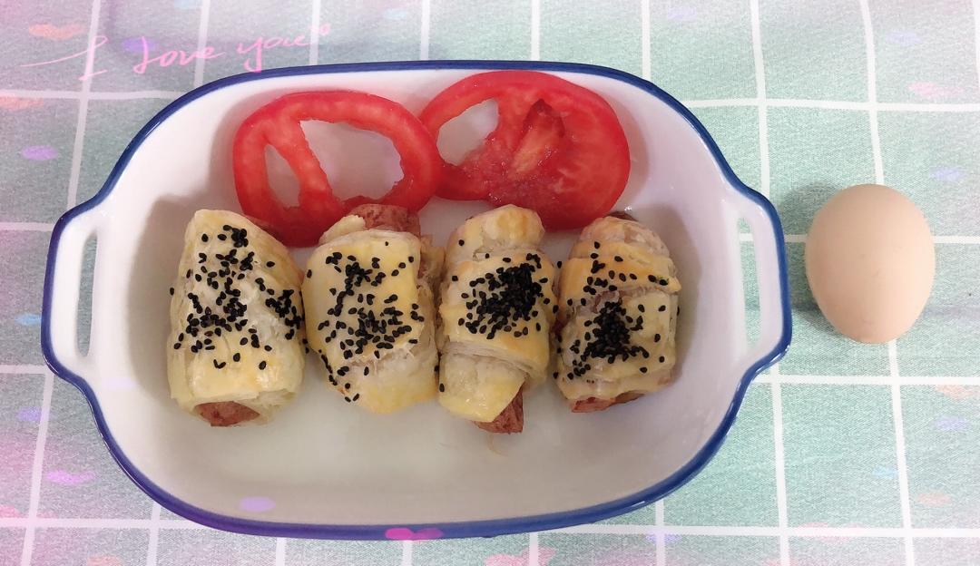 手抓饼版本香酥香肠卷