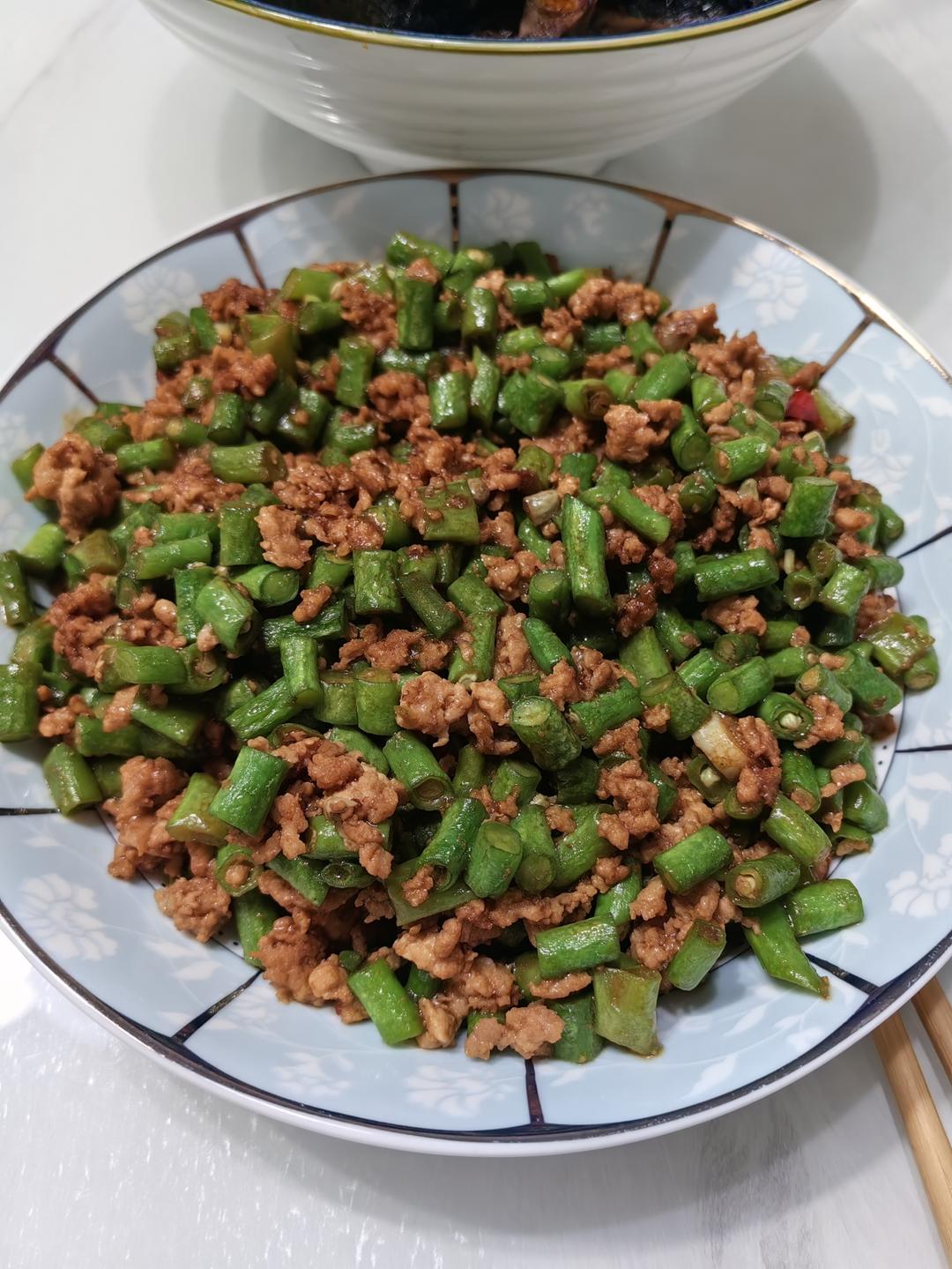 超简单的下饭菜🔥肉末豆角，好吃到流泪