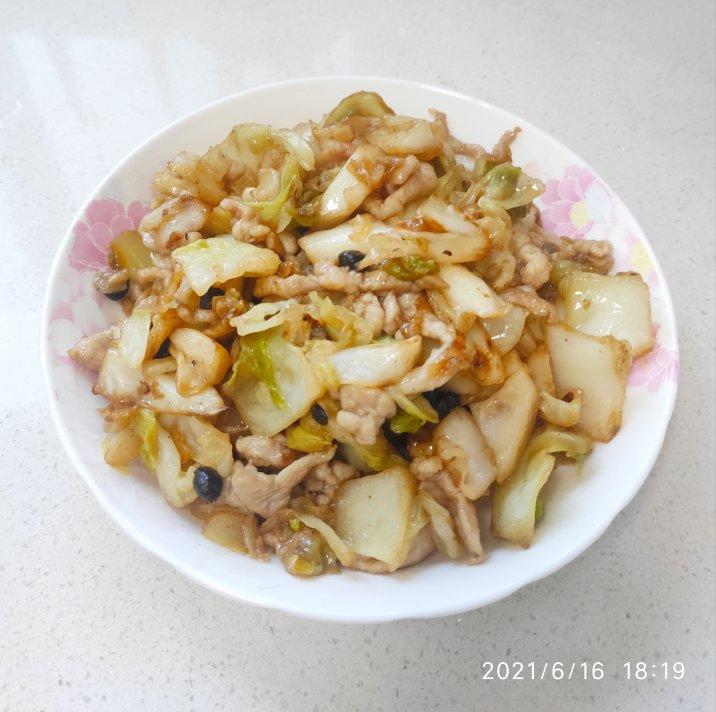 豉香包菜炒肉片