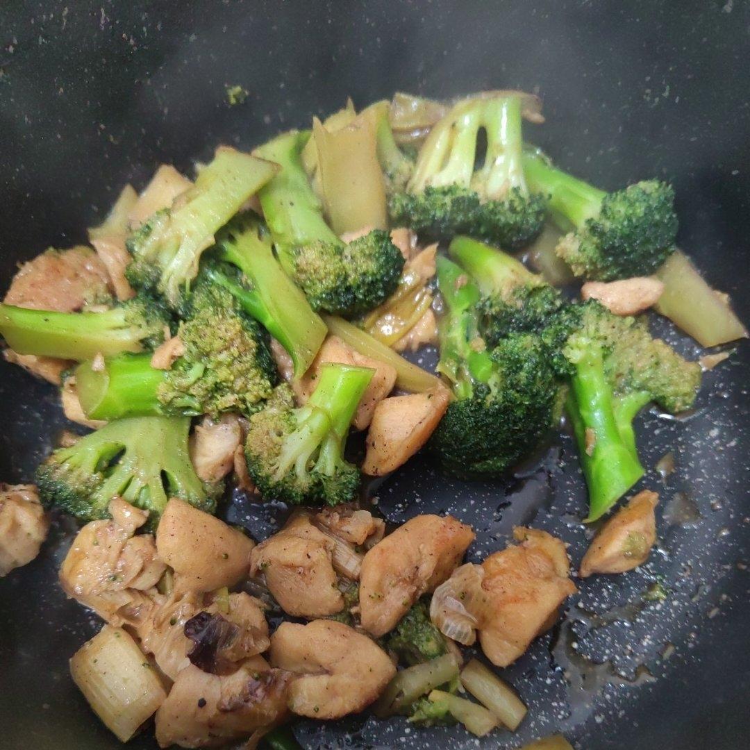 西蓝花炒鸡胸肉