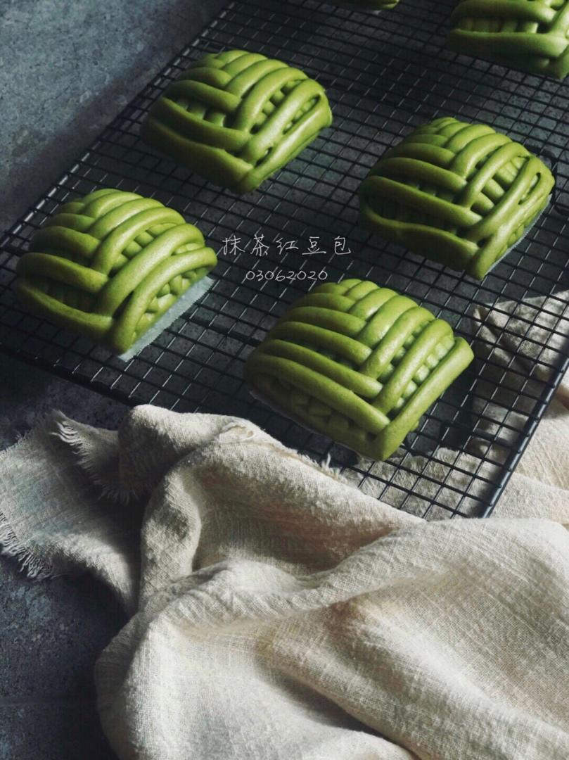 抹茶红豆包