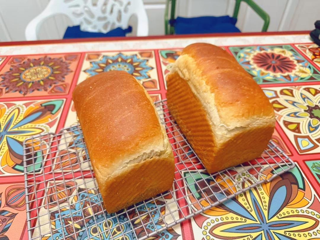 好吃到可以辞职开店的海盐黄油吐司，真的是又软又香！