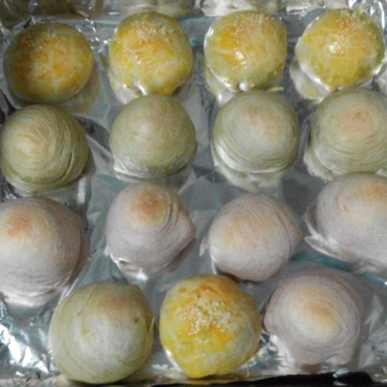 蛋黄酥~紫薯、抹茶、原味~花好月圆，中秋快乐~内附一次做六色蛋黄酥方法~