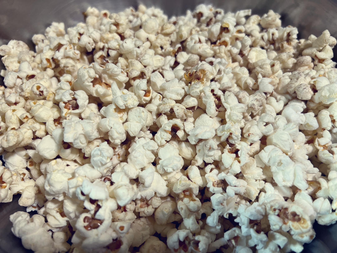 小朋友可以自己做的——燃气灶版焦糖奶香爆米花Caramel Popcorn 🍿️