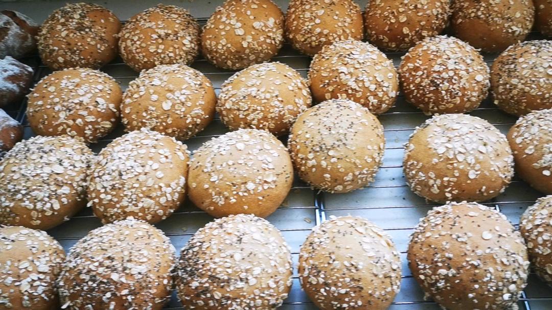 无油无糖纯全麦面包