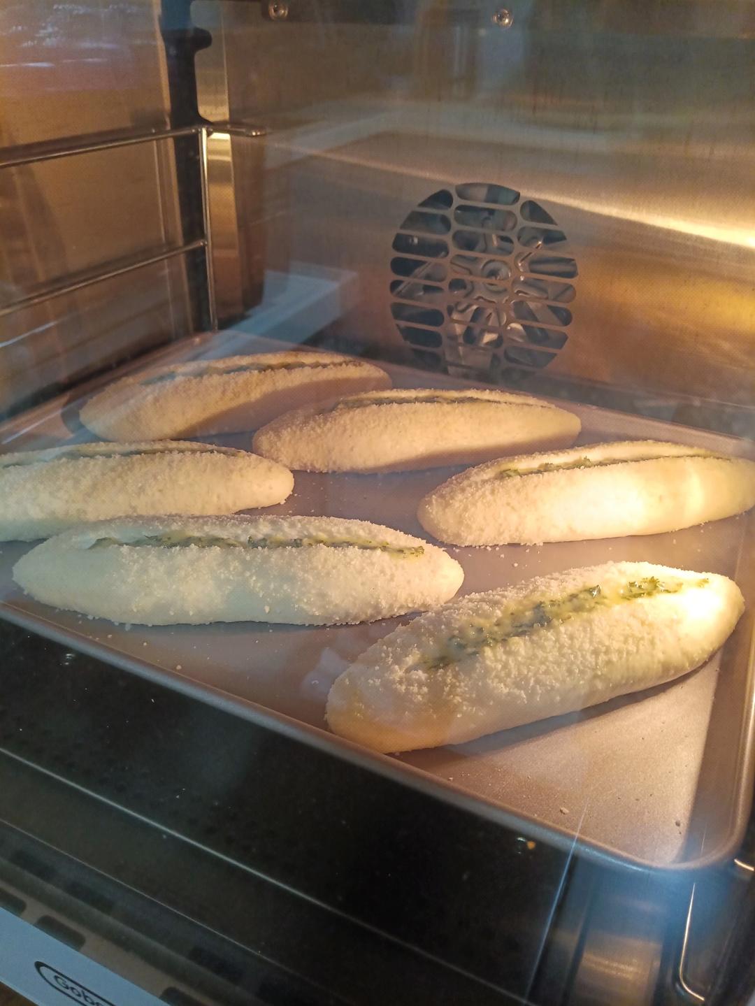 【复刻山姆蒜香乳酪软法面包】香气天花板！